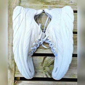 Hoka Clifton 8 | White - Male 10D